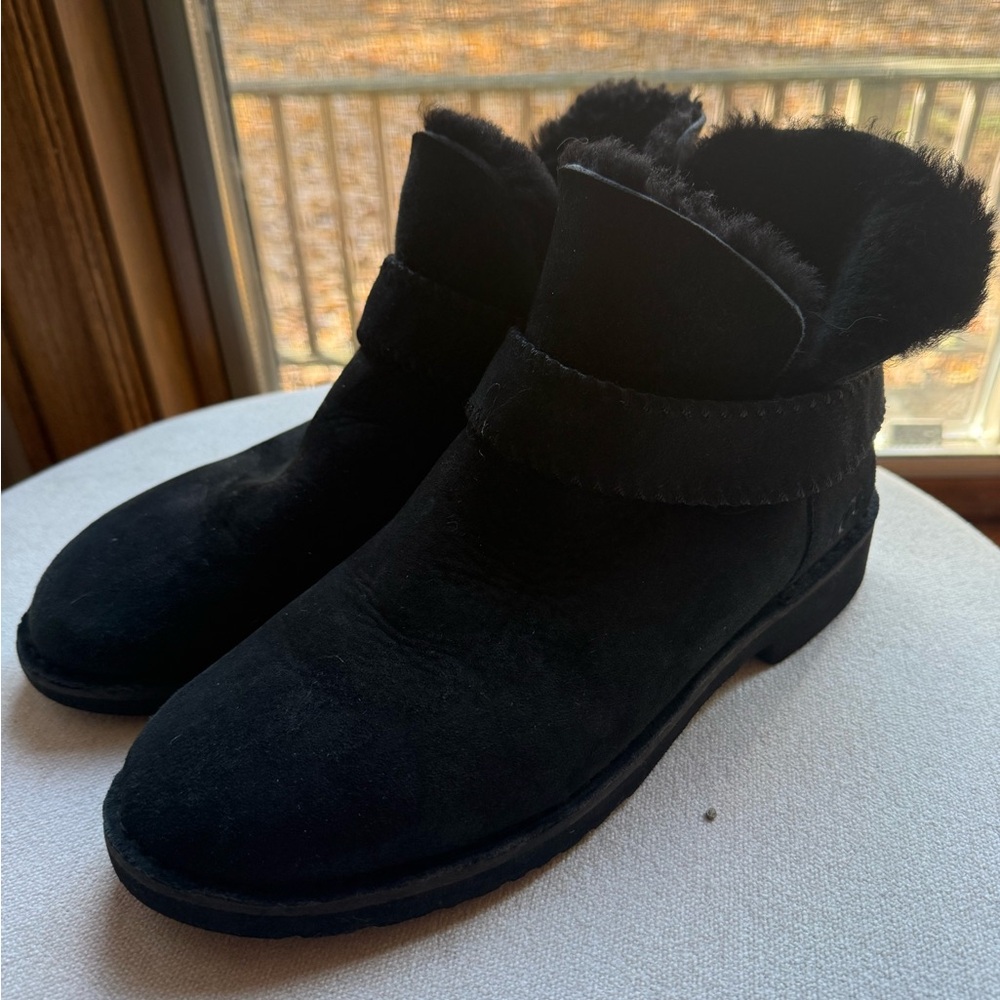 UGG Women's Black Winter Boots